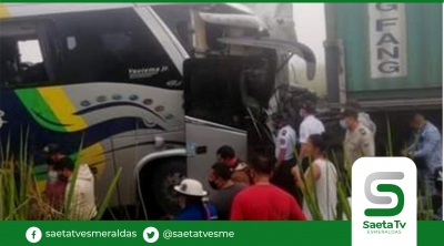 Choque entre un bus y un trailer deja 9 fallecidos y 25 heridos en la provincia del Cañar