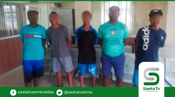 Cinco detenidos implicados en presuntos delitos de robo