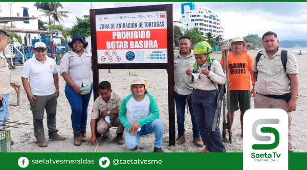 Ubican letreros de advertencias para precautelar anidación de tortugas en Same