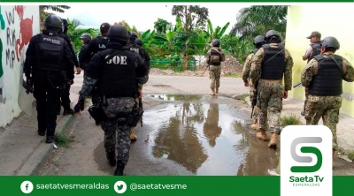 Detienen a 6 personas ligadas supuestamente a actividades paramilitares en Esmeraldas