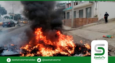 Cerraron vía en exigencia de asfaltado y agua potable