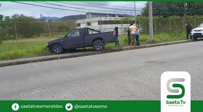 Vehículo se accidentó en la vía a refinería