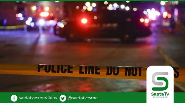 Cinco muertos y 40 heridos tras embestida de un vehículo a un desfile navideño en una ciudad de Wisconsin, Estados Unidos