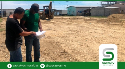 Alcaldía de Rioverde construye cancha sintética en Palestina