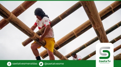 Construyendo el comedor de las mujeres guerreras en Galera, Muisne