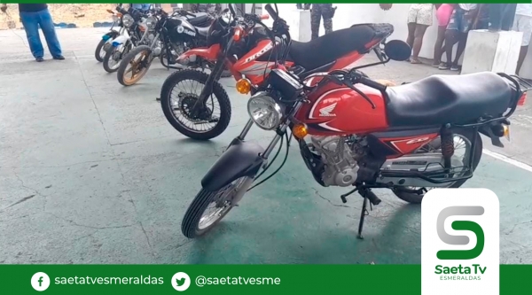 Policía aprehende a 13 presuntos delincuentes y recupera 6 motocicletas