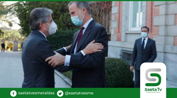 Guillermo Lasso inició viaje a España reunido con el Rey