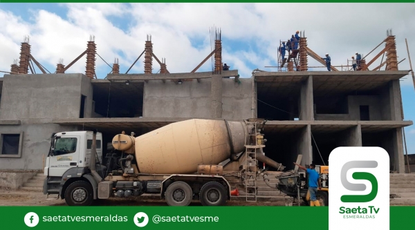 Nuevo Palacio Municipal de Atacames con 30 por ciento de avance